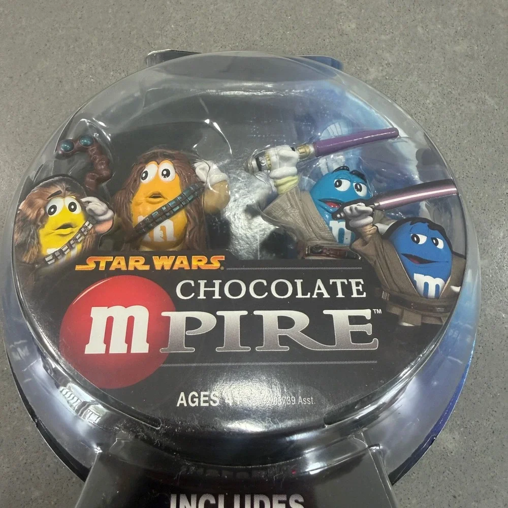 Star Wars‎ M&M's Chocolate M-Pire Chewbacca & Mace Windu Hasbro Figures 2005 New
